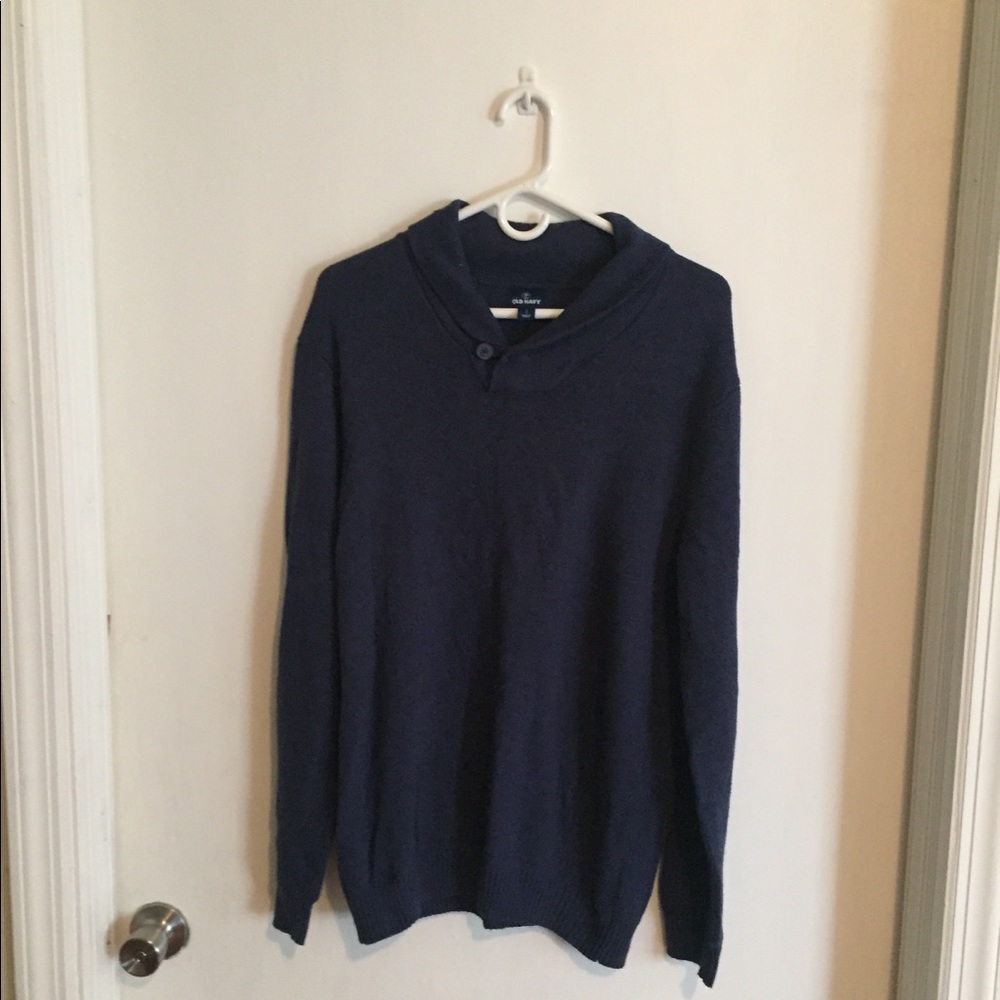 Old navy sweater